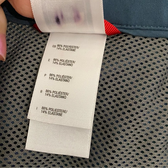 The North Face Women’s Blue Vented Tekware Short Sleeve Shirt, Size Medium - Picture 11 of 13